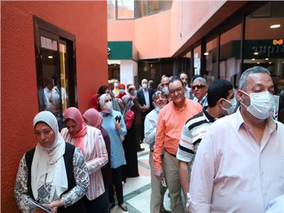 عمال مصر: إغلاق باب الاقتراع وبدء الفرز لإعلان نتائج المرحلة الأولي للانتخابات