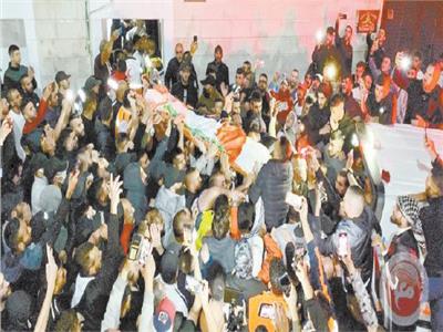 إصابة 72 فلسطينيا أثناء جنازة الشهيد «الشريف»