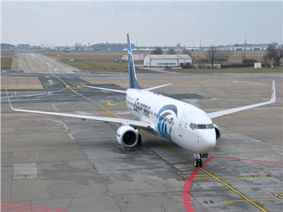 مصرللطيران تتعاقد على تحويل طائرة بوينج B737-800 إلى أسطول الشحن الجوي