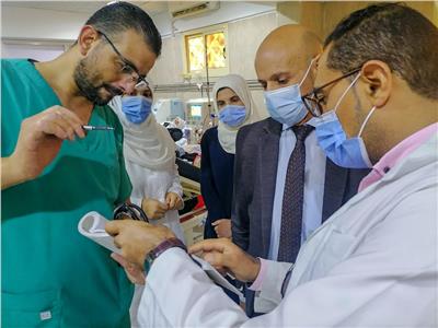 وكيل وزارة الصحة بالشرقية يتفقد سير العمل بمستشفى القنايات