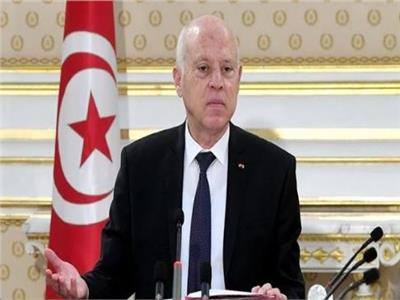 الرئيس التونسي ينشئ لجنة لتنقيح الدستور
