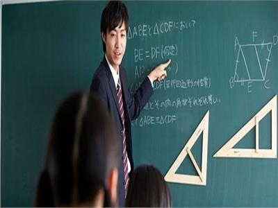 لهذه الأسباب يعمل المعلمون لأكثر من 11 ساعة في المتوسط يوميا في اليابان