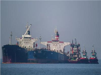 الاتحاد الأوروبي يتابع بقلق «استيلاء إيران غير المقبول» على سفينتين يونانيتين في الخليج
