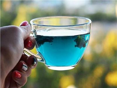 أفضل من الأخضر والأسود.. تعرف على الفوائد الصحية للشاي الأزرق