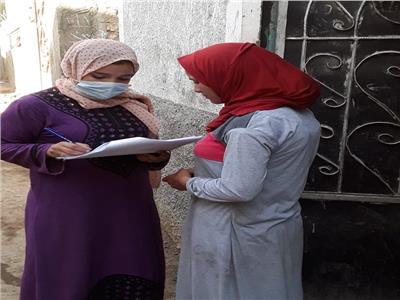 «قومي المرأة» بسوهاج ينظم حملات طرق الأبواب لتعريف السيدات بالشمول المالي