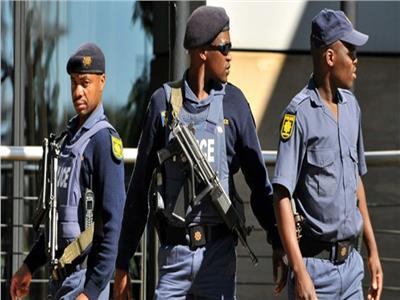 شرطة جنوب إفريقيا تلاحق عصابات هاجمت تجار صوماليين