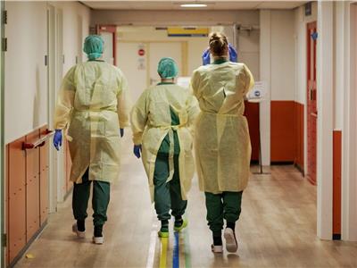 القطاع الصحي في فرنسا يطالب بتحسين ظروف العمل وزيادة الأجور