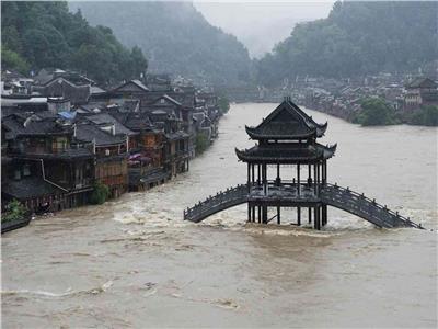 مصرع 10 وفقدان 3 بسبب الفيضانات في الصين