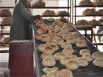 حبس مسؤول عن مخبز بلدي بحوزته 600 كيلو دقيق مدعم قبل بيعه بالسوق السوداء