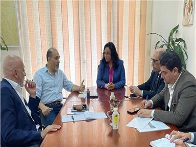 نائب وزير الآثار تلتقي سفير مصر في الهند لمناقشة دفع الحركة السياحية