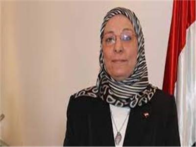 وزيرة القوى العاملة السابقة: الدولة منعت «بهدلة» الوزراء وبدعي للرئيس السيسي