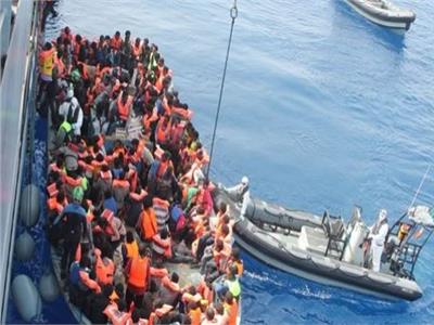 تأجيل محاكمة 12 شخصا بتهمة تهريب المهاجرين إلى إيطاليا