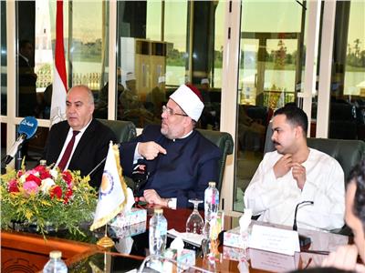 وزير الأوقاف: تطوير مساجد آل البيت يؤكد أن الدولة تعمل في كافة الاتجاهات