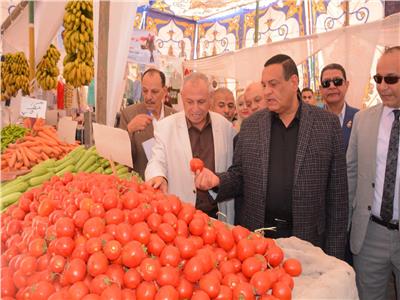 محافظ البحيرة يفتتح معرض المواد الغذائية واللحوم بمدينة أبو حمص