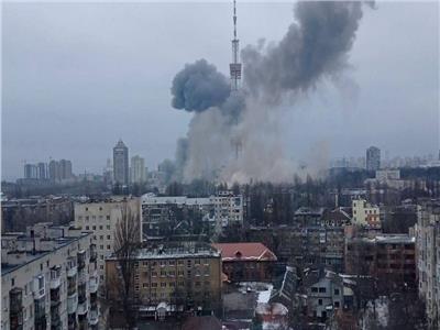 موسكو تسيطر على مدينة حيوية شرق أوكرانيا وانفجارات تهز العاصمة كييف