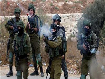 إصابة 21 فلسطينياً بالرصاص في مواجهات مع قوات الاحتلال