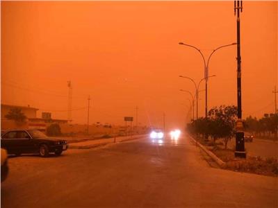 العراق يسجل أكثر من 500 حالة اختناق جراء العاصفة الترابية