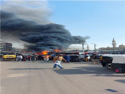 ارتفاع حالات الإصابة بالاختناق إلى 9 أشخاص في حريق سوق القنطرة غرب