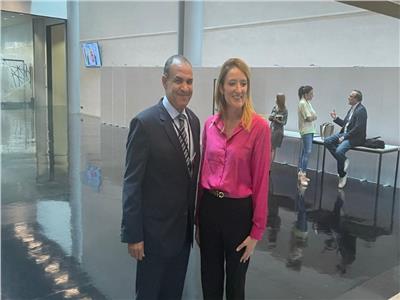 السفير المصري ببروكسل يلتقي مع رئيسة البرلمان الأوروبي