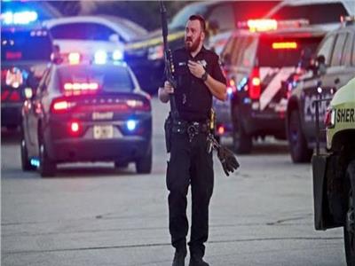 مقتل شخصين في إطلاق نار في موقف سيارات سوبر ماركت بالولايات المتحدة
