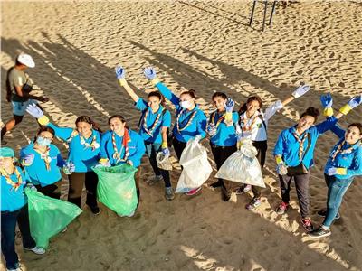 إبداعات شبابية| مشروع «بان لاستيك» لتطهير الشواطئ