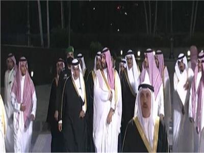 ولي العهد السعودي يستقبل ولي العهد البحريني في مطار جدة