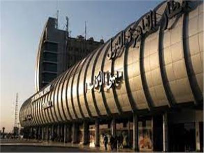 جثامين ضحايا حادث السير بالإمارات تغادر مطار القاهرة لدفنهم بالدقهلية 
