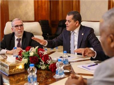 رئيس الحكومة الليبية «منتهية الولاية» يكذب صنع الله: لا صفقة وراء إقالة مجلس إدارة مؤسسة النفط