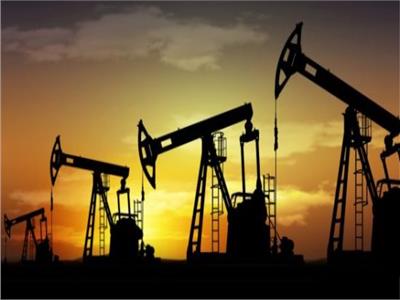وزير عراقي: سعر النفط سيبقى فوق 100 دولار للبرميل حتى نهاية 2022
