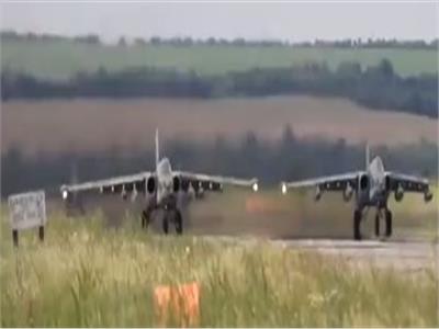 شاهد| لحظة إطلاق مقاتلات روسية صواريخ ضمن غارات جوية على أهداف عسكرية أوكرانية