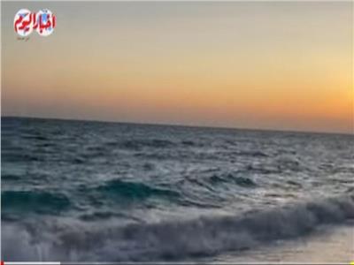 ظاهرة نحر البحر تهدد شواطئ الساحل الشمالي| فيديو 