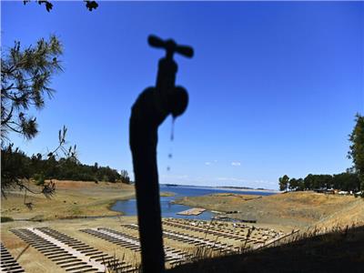 فرنسا تفرض قيودا على استخدام المياه في عدة مقاطعات