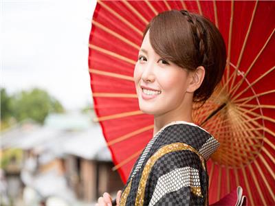 دراسة: نصف اليابانيات يعتبرن العمل معرقلا للحياة الزوجية