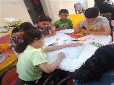 مراكز شباب شبرا الخيمة تواصل أعمال مبادرة «علم ابنك الرسم» 