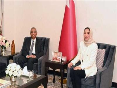 سفير مصر بالبحرين يتابع نتائج زيارة الرئيس السيسى للمملكة