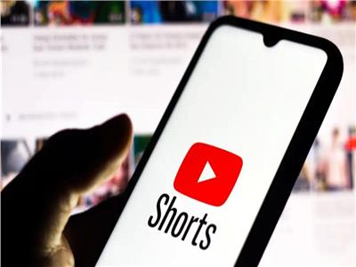 «يوتيوب» تطرح أداة لتحويل مقاطع الفيديو إلى قصيرة «شورتس»
