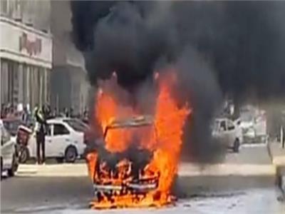 شاب يشعل النار بجوار سيارة والده بسبب خلافات بينهما في الإسكندرية
