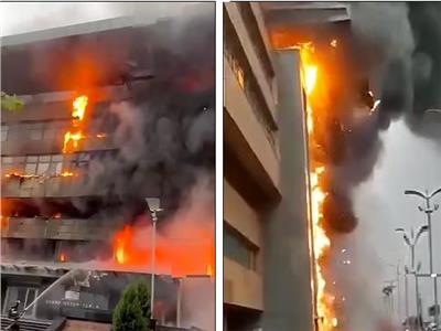 اندلاع حريق هائل في مستودع لتجارة التجزئة بموسكو| فيديو