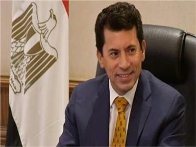 وزير الرياضة يهنىء سيف عيسى بتصدره التصنيف الأوليمبي للتايكوندو