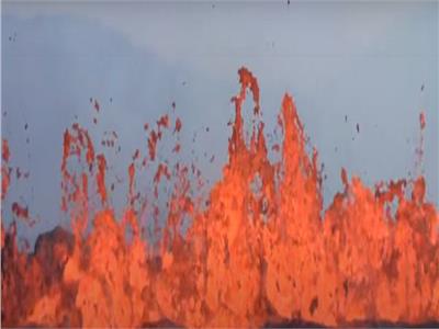 شاهد| الحمم البركانية تهاجم أيسلندا
