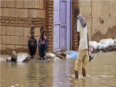 فيضانات أوغندا تتسبب بمقتل 30 شخص وحرمان 400 ألف من المياه النظيفة