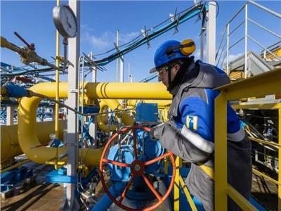 روسيا تواصل ضخ الغاز بشكل اعتيادي عبر أوكرانيا إلى أوروبا