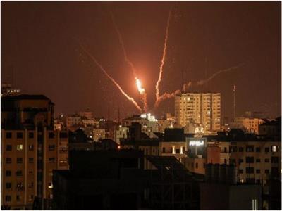 الجيش الإسرائيلي يهاجم مواقع إطلاق الصواريخ في أنحاء غزة