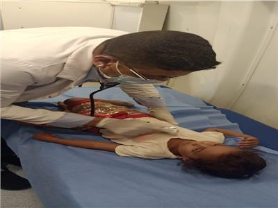 الكشف على 727 مواطنا فى قافلة طبية مجانية بقرية حاجر خزام ضمن «حياة كريمة»