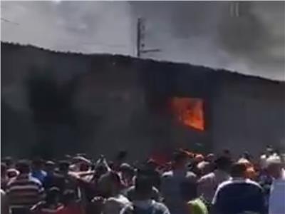 اندلاع حريق بمصنع دهانات موبيليا في دمياط 