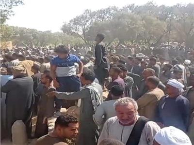 «بلابيش» سوهاج تشيع ٩ من  ابنائها ضحايا حادث المنيا