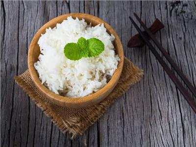 ماذا يحدث لجسمك عند تناول الأرز الأبيض؟