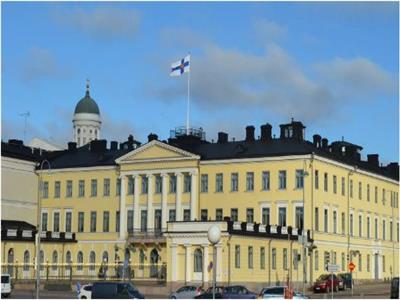 الحكومة الفنلندية تخطط لتقييد دخول السياح الروس