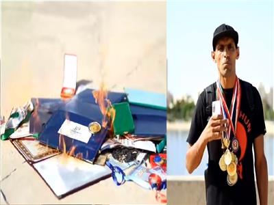 «أنا أمسح تاريخي بيدي»..  لاعب ليبي دولي يحرق ميدالياته وأوسمته