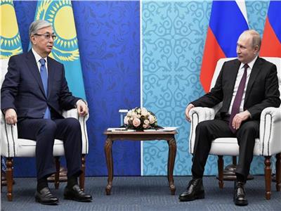 بوتين يناقش مع نظيرة الكازاخستاني تطوير التعاون التجاري والاقتصادي